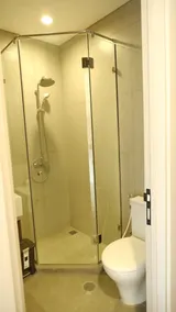 1BR apartment near MRT station - Image 4