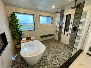 5 Bed/5 Bath-Spa-SkyDeck-Elevator-Dock-Sleeps 14. - Image 3