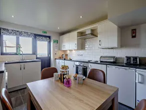 2 Bed in Blackburn oc-finch - Image 2
