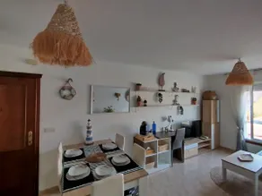 Beachfront apartment with garage - Image 4