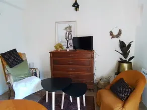 charming little house - Image 2