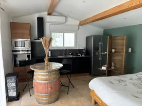 Charming Independent Apartment with Pool - Image 3
