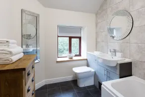 Vera's cottage - Image 3
