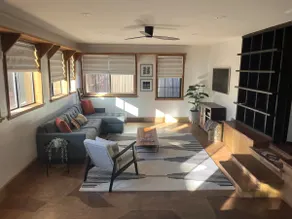 A Hip, High Desert Escape! 1 mile to Plaza with AC - Image 5