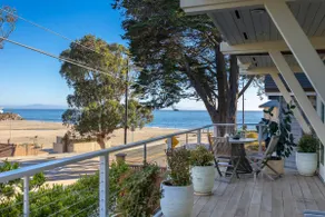 Beach Front Dream House! Hottub/E-Bikes/Surfboards - Image 4