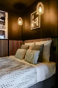 Lovers' Retreat • Jacuzzi •Sauna •Air condition - Image 5