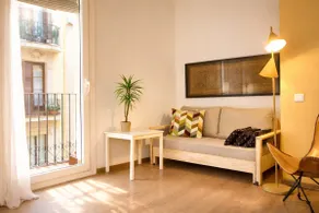 Gracia-Sagrada Familia. 3 BDR, AC, best location - Image 2