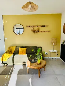 Bright cozy place with terrace • A/C & parking - Image 3