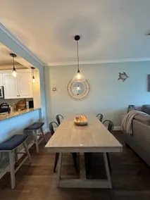 The Sea Hut - Image 4