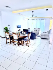 Mimah's Specious Beachfront apartment - Image 5