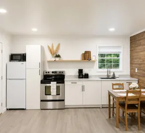 Private 1BR GuestHouse Near Charlotte Pet Friendly - Image 3