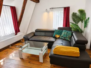 Central Old Town Apt. • near Daniel Tower • WiFi - Image 3