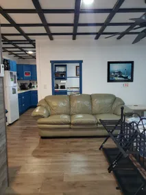 Contemporary studio - Image 4