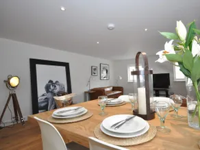3 Bed in Tetbury oc-44955 - Image 5