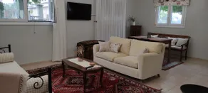 Vintage Garden House - Image 4