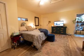 Guest house in Fort Worth - Image 2