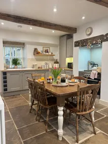 Bents Holiday Cottage, Views & Parking for two cars - Image 2