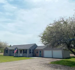Home near Chautauqua Lake - Image 2