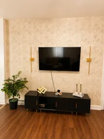Near PPL center • Parking • Private 2nd flr Apt - Image 2