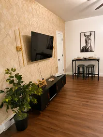 Near PPL center • Parking • Private 2nd flr Apt - Image 3