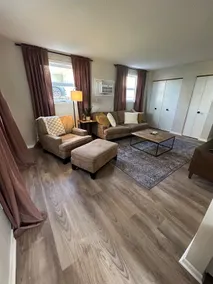 2 bed/1 bath recently updated unit with garage! - Image 2