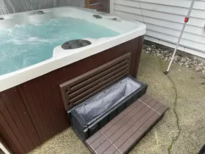 Luxury 2br1ba w/ Hot tub, patio, crib & vanity - Image 4