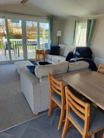 JEMs Hot-Tub Getaways 8 berth at Tattershall Lakes - Image 4