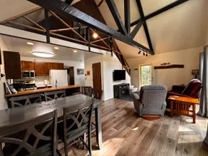 VP's Lando Chalet - Image 3