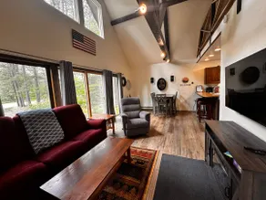 VP's Lando Chalet - Image 2