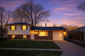 Gahanna Family-Friendly 4BR Retreat • King Bed - Image 3
