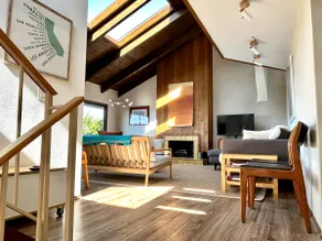 Mid-Century Beach Lodge - 1 block to the beach! - Image 4
