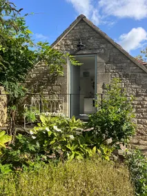 Stunning period annexe close to town centre - Image 3