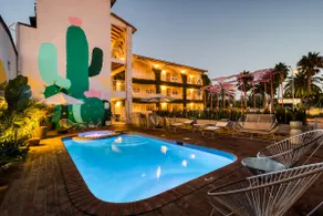 Spacious Two-Bed Suite | Near the Beach+Pool - Image 3
