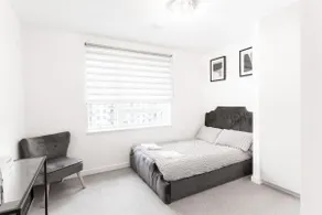 2 Bedroom Luxury Apartment in Barking - Image 3