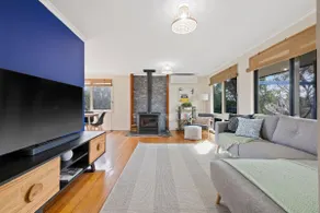 Back Beach Oasis - Image 3