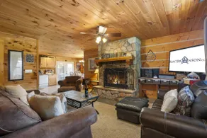 One Level Cabin Min to BigCedar_Free Daily Tickets - Image 2