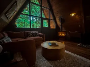 The Frame- White Pass | Mt. Rainier | Hot Tub | EV - Image 2