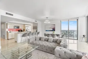 Ocean-view Luxury Oasis 𝙗𝙮 𝙎𝙏𝘼𝙔 𝙏𝙊𝘿𝘼𝙔 - Image 5
