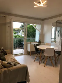 T2 Horizon, beachfront with sea view - Image 3