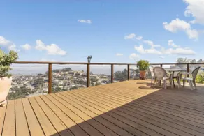 Beautiful views of the bay – 2 bedroom apartment - Image 5