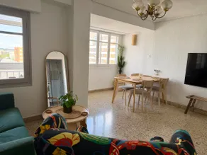 Cozy apartment 5 minutes from Ave - Image 3