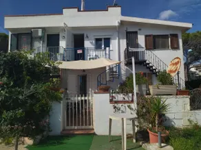 The terrace overlooking the sea - Image 4