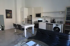 Stylish Hidden Gem in the Heart of Uptown 1BD 1BA - Image 3