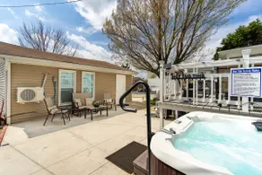 Soak & Play Starved Rock Hot Tub/Game Room Getaway - Image 2