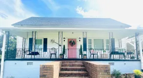 The Boyce Home, a small town oasis! - Image 3