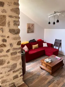 Small farmhouse - Image 2