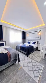Pretty House  - Image 2