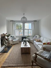 4 bedroom home for 8, village location, near beach - Image 2