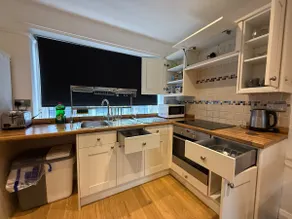 One Bedroom flat with private Kitchen - Image 5