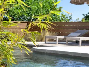 Accommodation in villa with heated swimming pool and sea view - Image 4